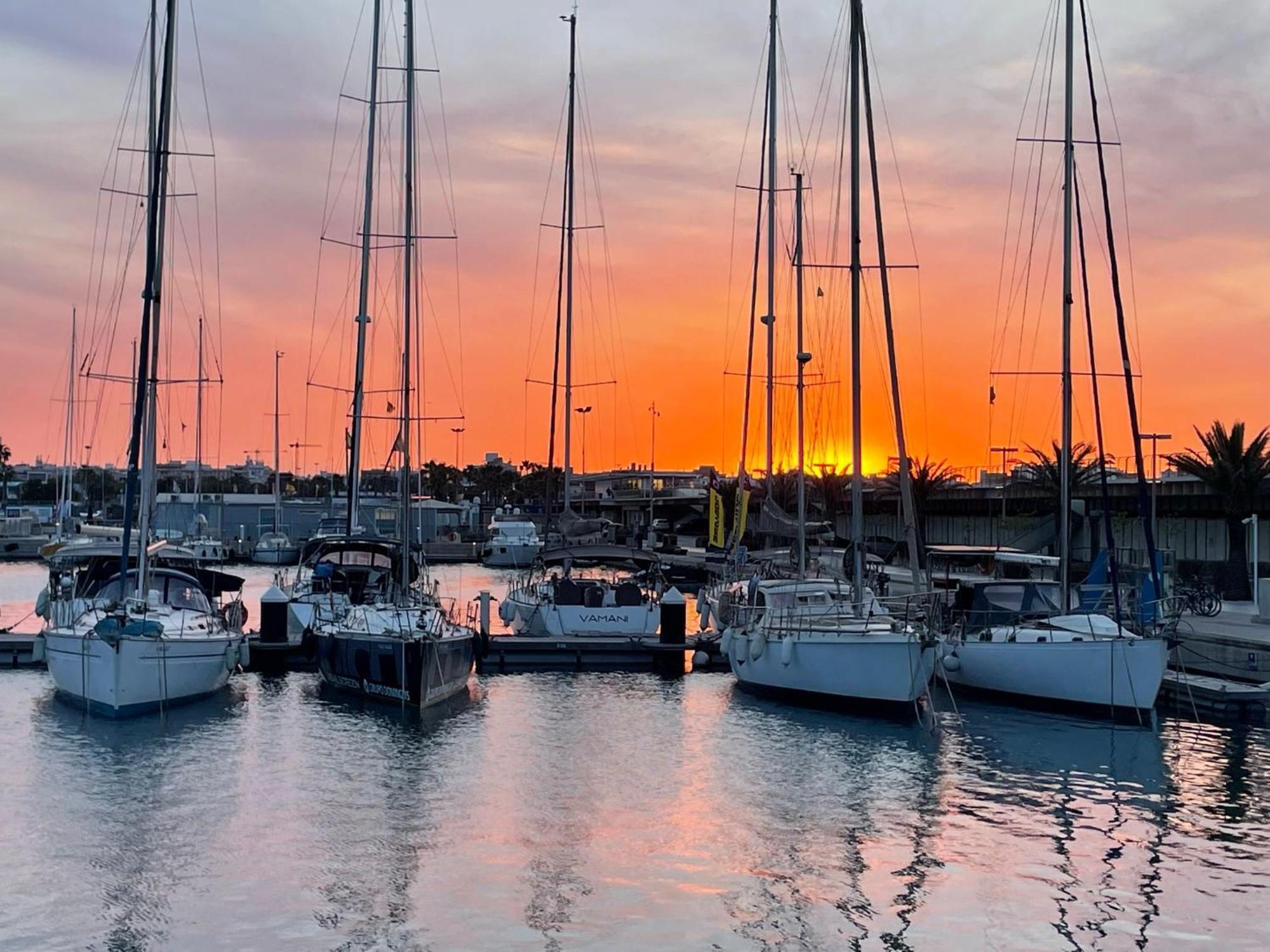فندق The Valencia Yacht Experience المظهر الخارجي الصورة